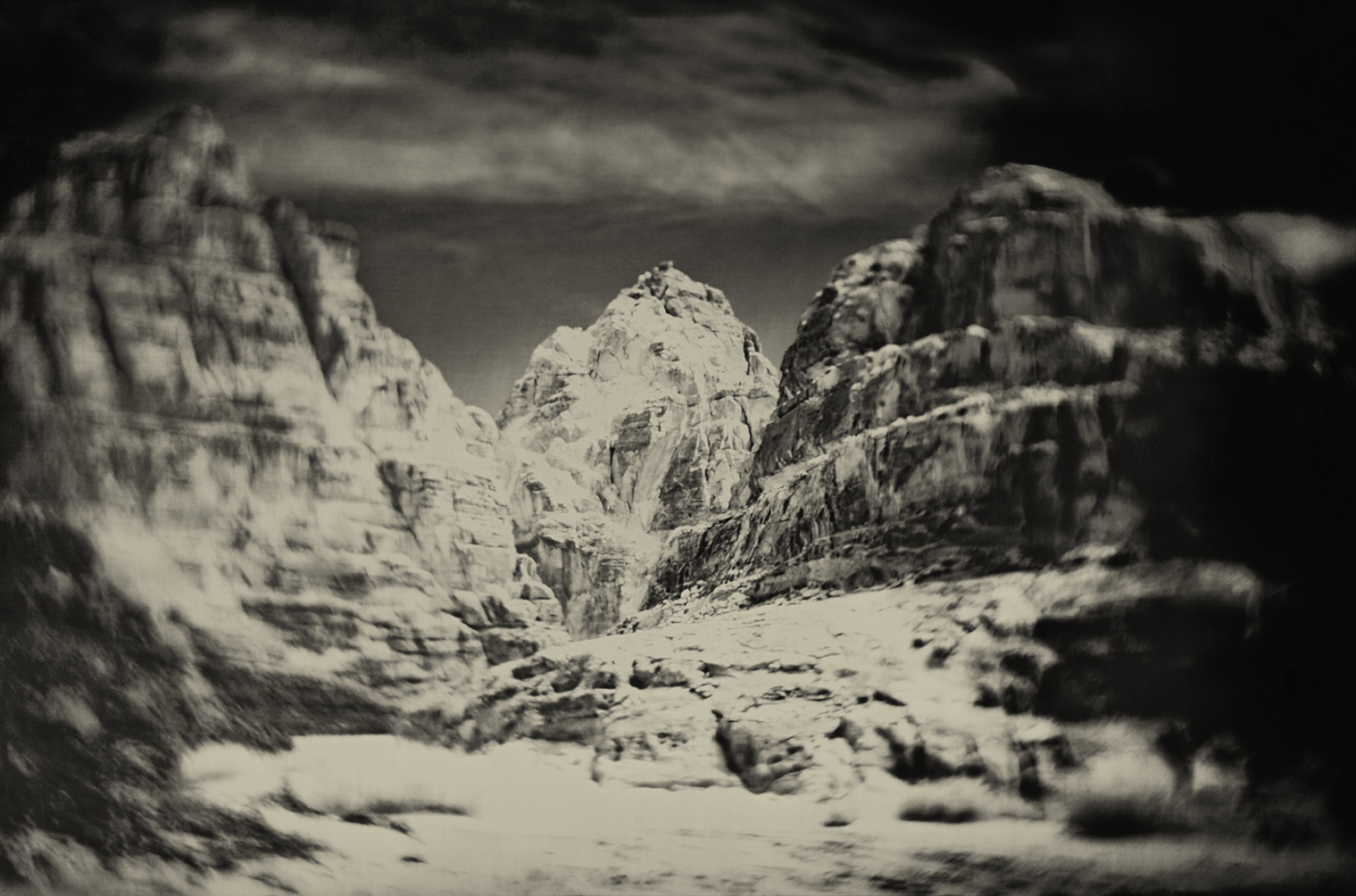 28º 53' 42.04" N 34º 25' 49.59" E